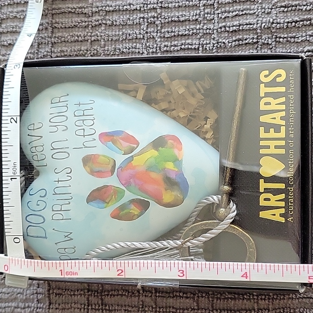 NIB Dog Paw Print Heart Decor. Approx 3x4 Inches - Picture 5 of 5